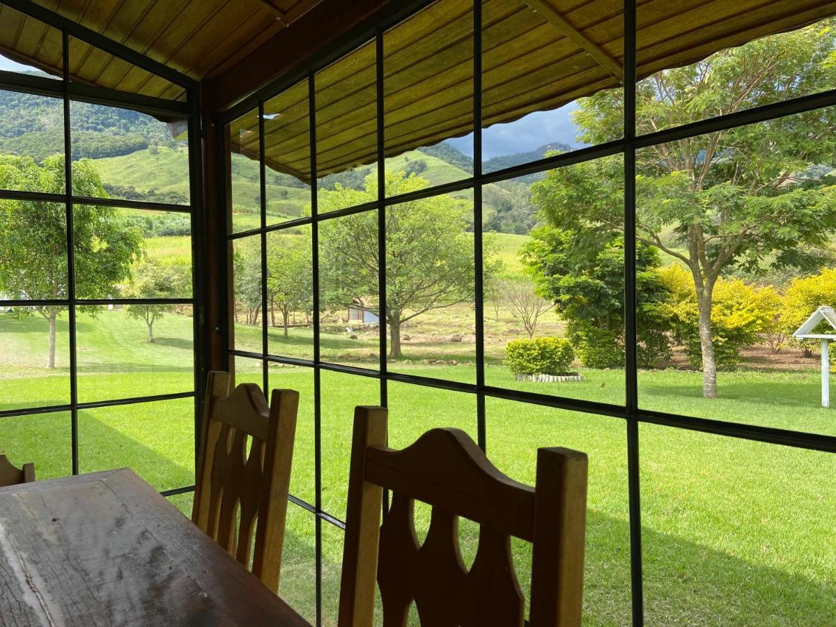 Quinta Do Papagaio Βίλα Pouso Alto Εξωτερικό φωτογραφία
